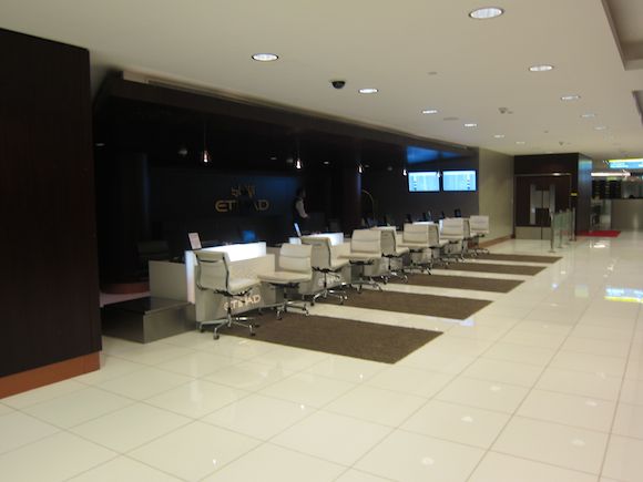 Etihad-First-Class-Lounge-10