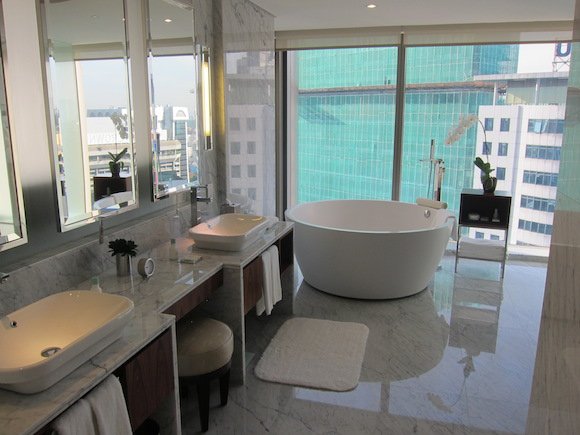 Grand-Hyatt-Kuala-Lumpur-Bathroom