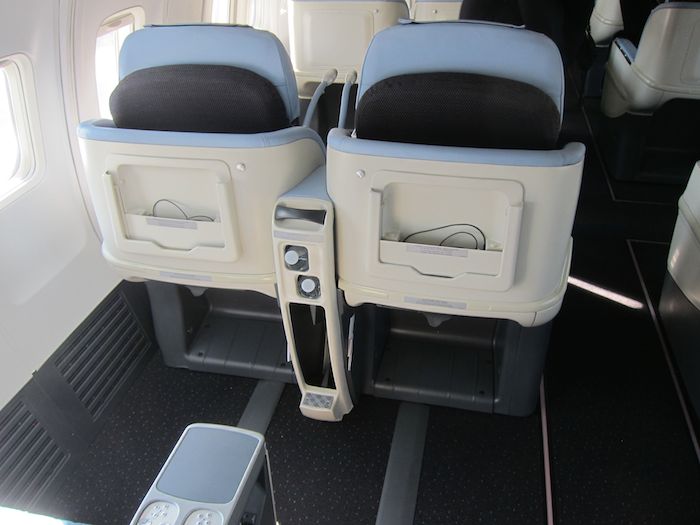 La-Compagnie-Business-Class-757-05