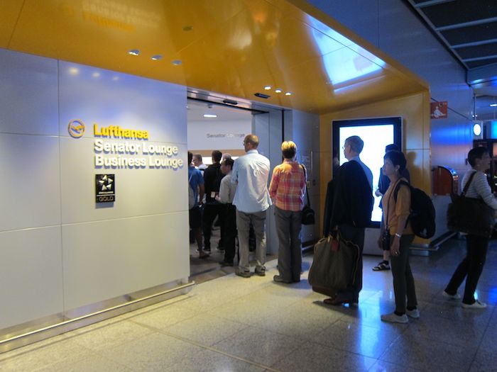 Lufthansa-Business-Lounge-Frankfurt-01