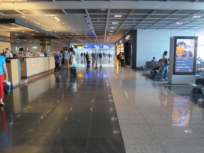 Lufthansa-Business-Lounge-Frankfurt-32