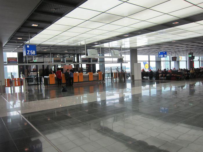 Lufthansa-Business-Lounge-Frankfurt-33