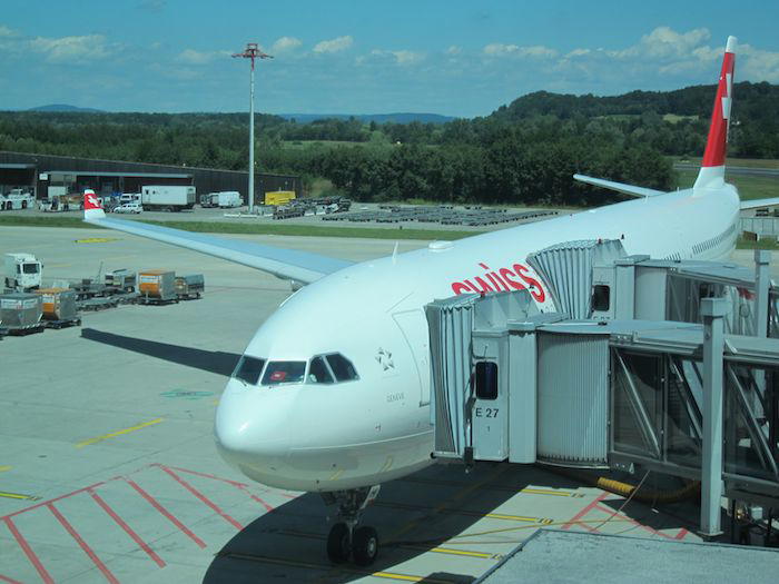 Swiss-Panorama-Lounge-Zurich-Airport-39