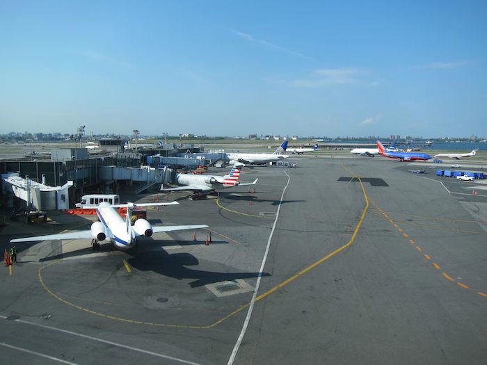 AmEx-Centurion-Lounge-LGA-Airport-14