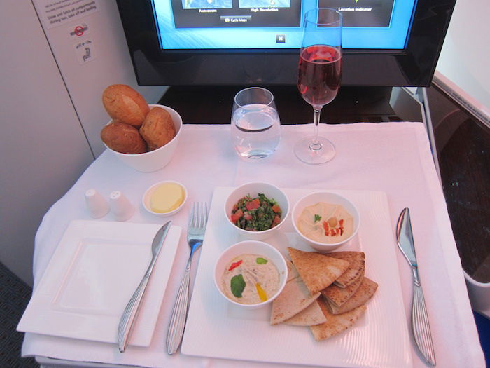 Qatar-Airways-787-Business-Class-13