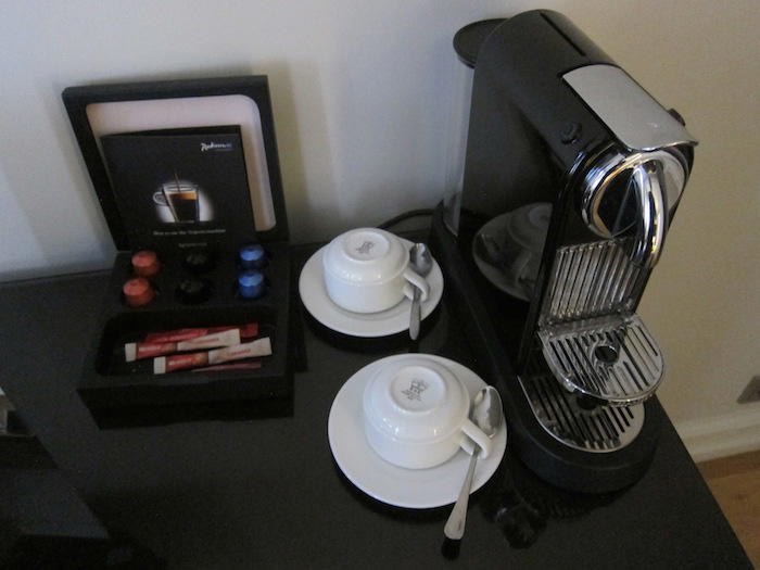 Radisson-Blu-Business-Class-Room-2