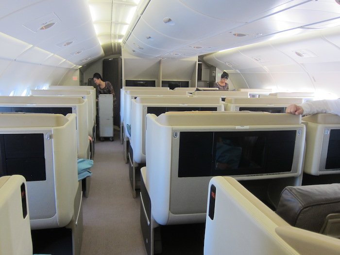 Singapore-Airlines-A380-Business-Class-1