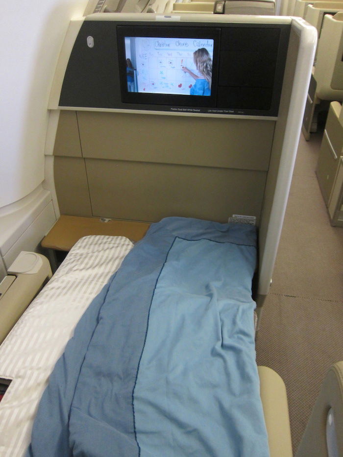 Singapore-Airlines-A380-Business-Class-14