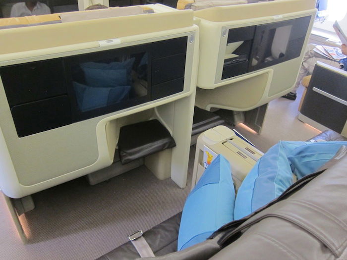 Singapore-Airlines-A380-Business-Class-5