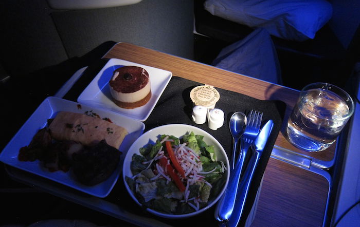 American-Business-Class-HKG-8