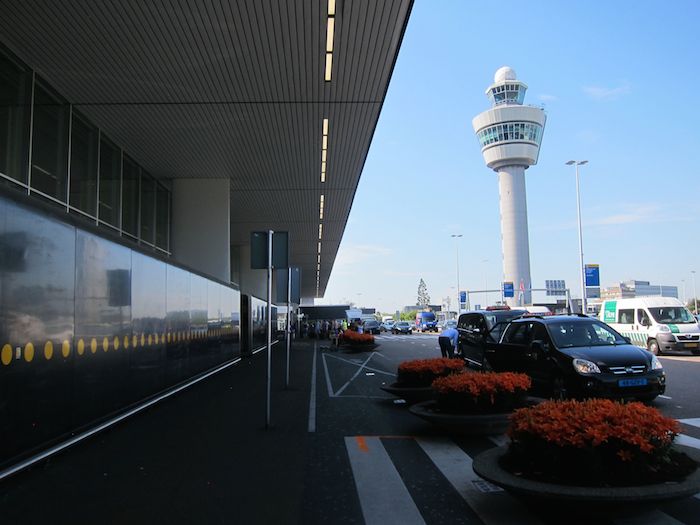 KLM-Crowne-Lounge-Amsterdam-01