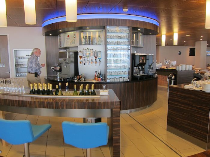 KLM-Crowne-Lounge-Amsterdam-32