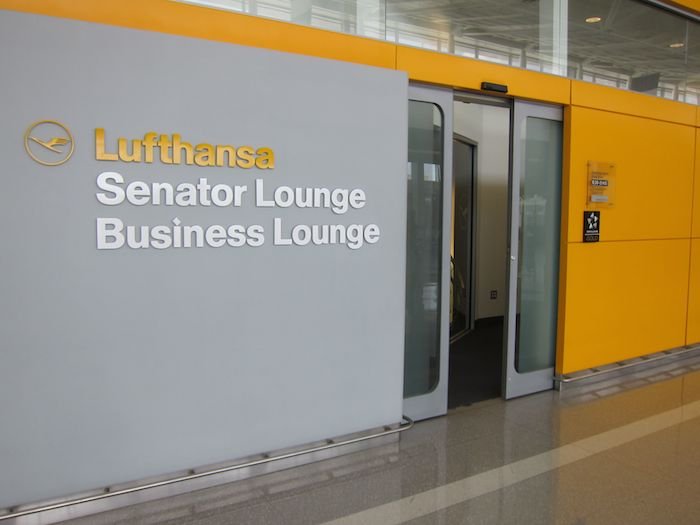 Lufthansa-Senator-Lounge-Washington-Dulles-05