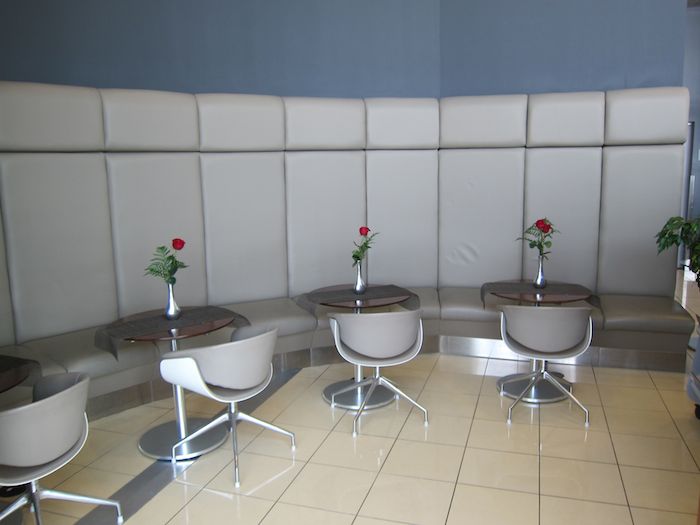 Lufthansa-Senator-Lounge-Washington-Dulles-06