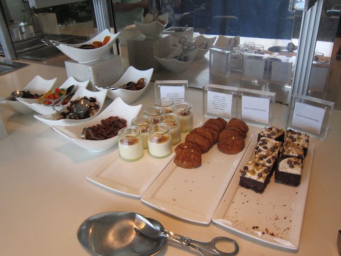 Lufthansa-Senator-Lounge-Washington-Dulles-21