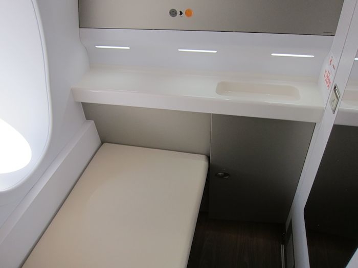 Asiana-A380-First-Class-029