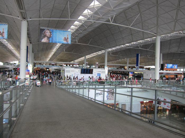 Cathay-Pacific-The-Bridge-Lounge-02