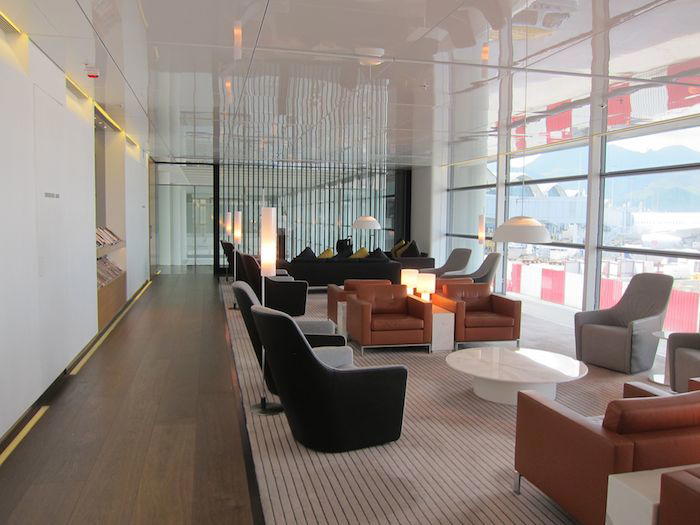 Cathay-Pacific-The-Bridge-Lounge-16