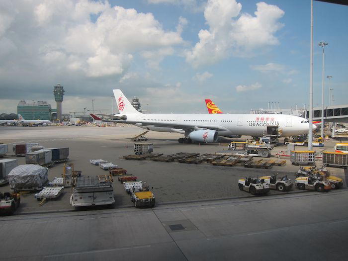Cathay-Pacific-The-Bridge-Lounge-23