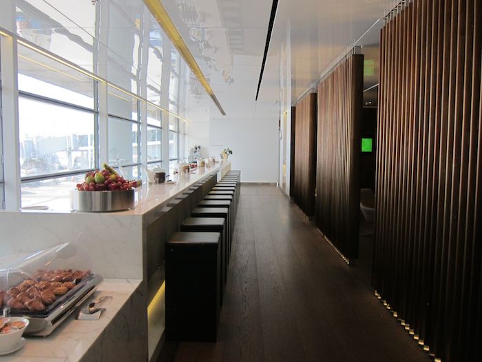 Cathay-Pacific-The-Bridge-Lounge-25