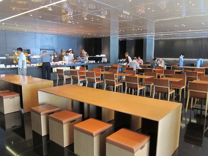 Cathay-Pacific-The-Bridge-Lounge-33