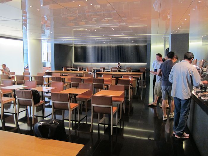 Cathay-Pacific-The-Bridge-Lounge-34