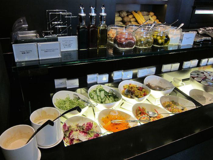 Cathay-Pacific-The-Bridge-Lounge-36