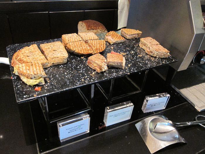 Cathay-Pacific-The-Bridge-Lounge-40