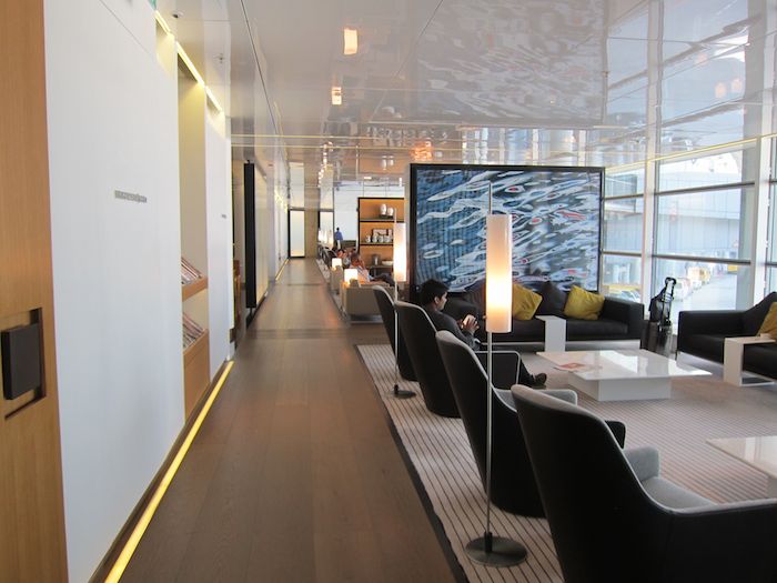 Cathay-Pacific-The-Bridge-Lounge-48