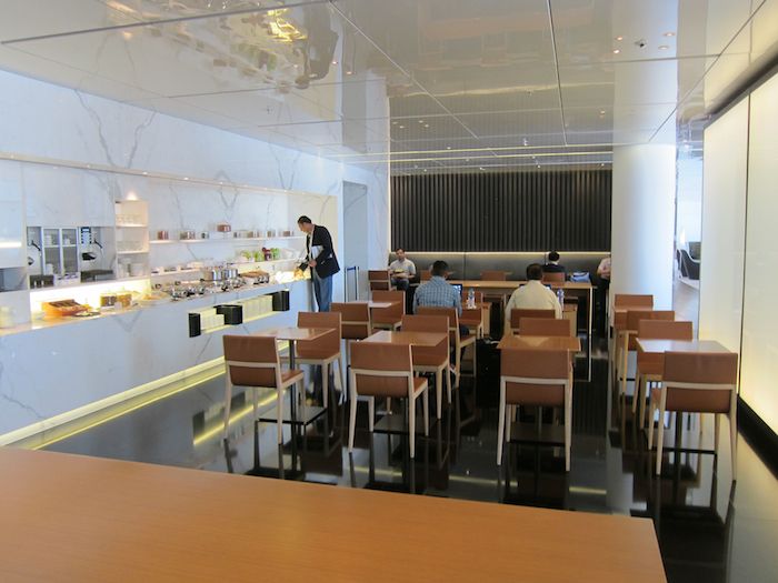 Cathay-Pacific-The-Bridge-Lounge-51