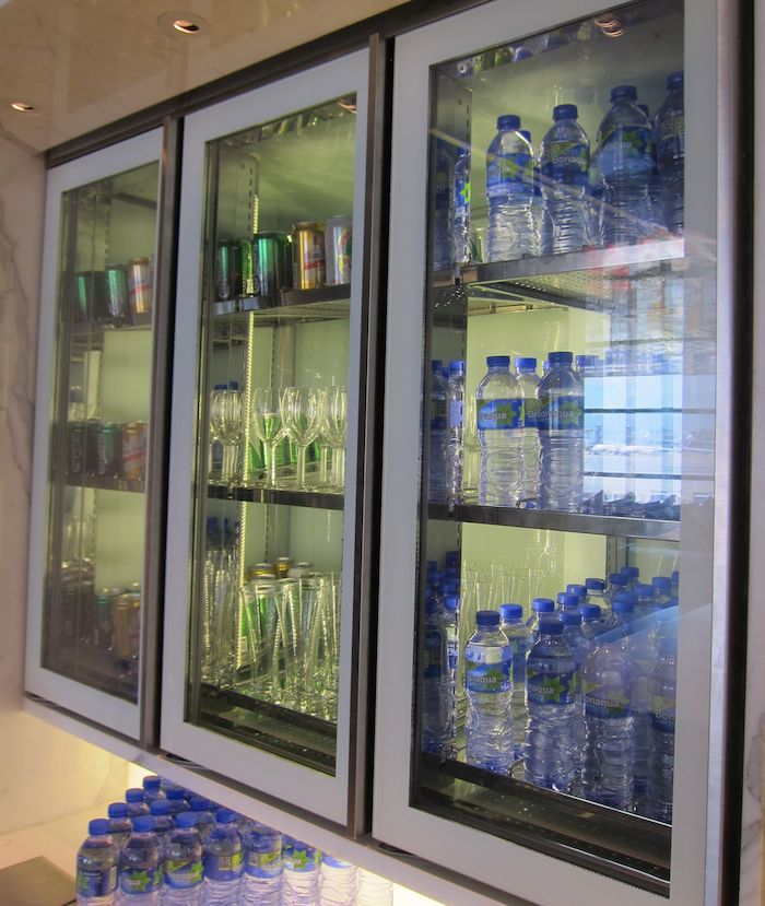 Cathay-Pacific-The-Bridge-Lounge-54