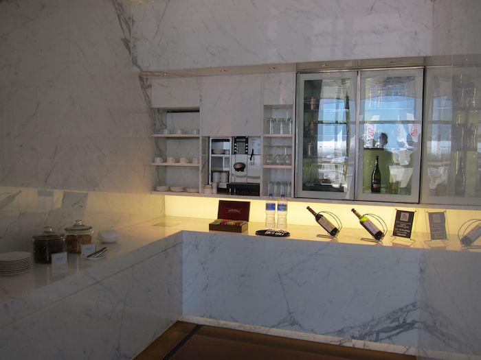 Cathay-Pacific-The-Bridge-Lounge-62