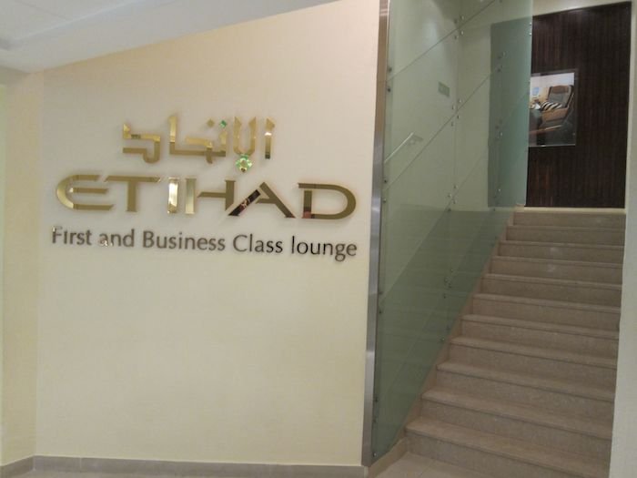 Etihad-Lounge-Abu-Dhabi-05
