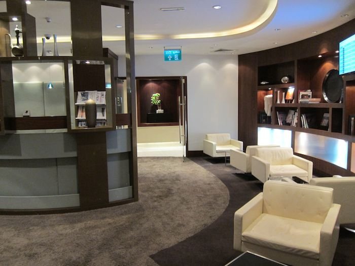 Etihad-Lounge-Abu-Dhabi-07