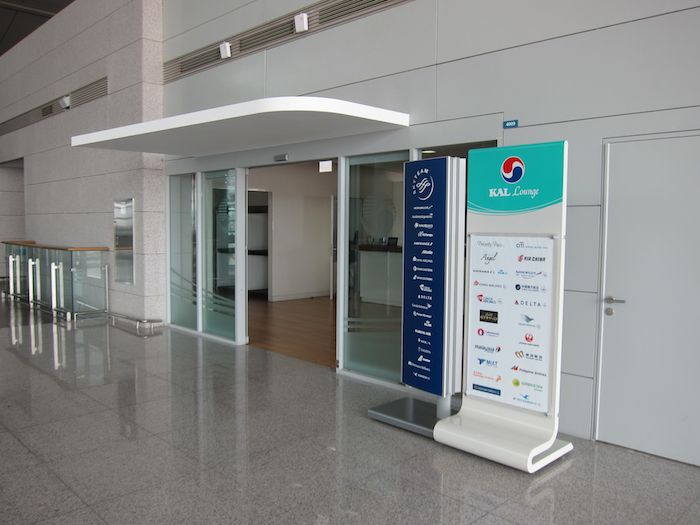 Korean-Air-Lounge-Incheon-11