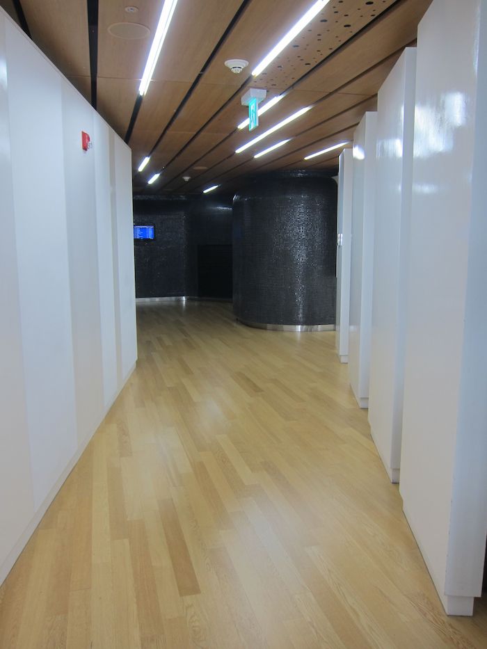 Korean-Air-Lounge-Incheon-23