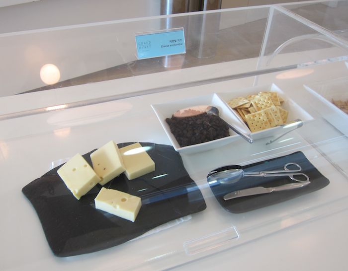 Korean-Air-Lounge-Incheon-32