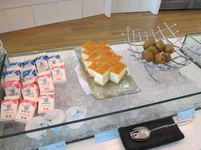 Korean-Air-Lounge-Incheon-34