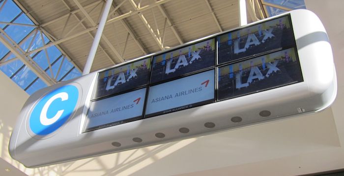 Star-Alliance-First-Lounge-LAX-04