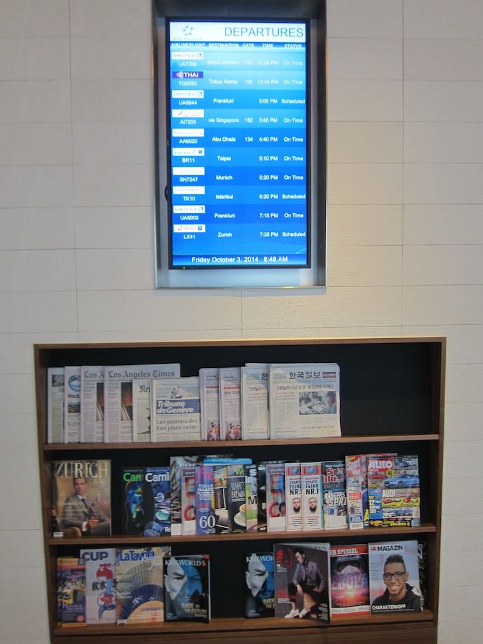 Star-Alliance-First-Lounge-LAX-14