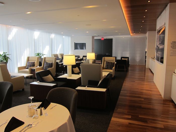 Star-Alliance-First-Lounge-LAX-16