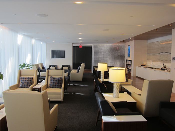 Star-Alliance-First-Lounge-LAX-17