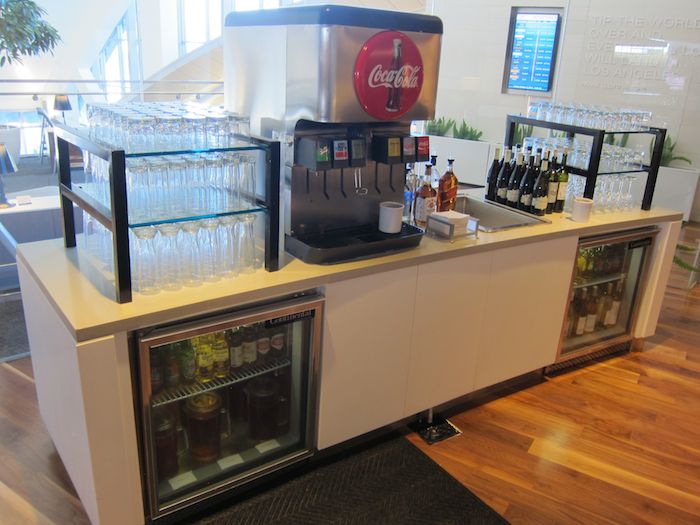 Star-Alliance-Lounge-LAX-08
