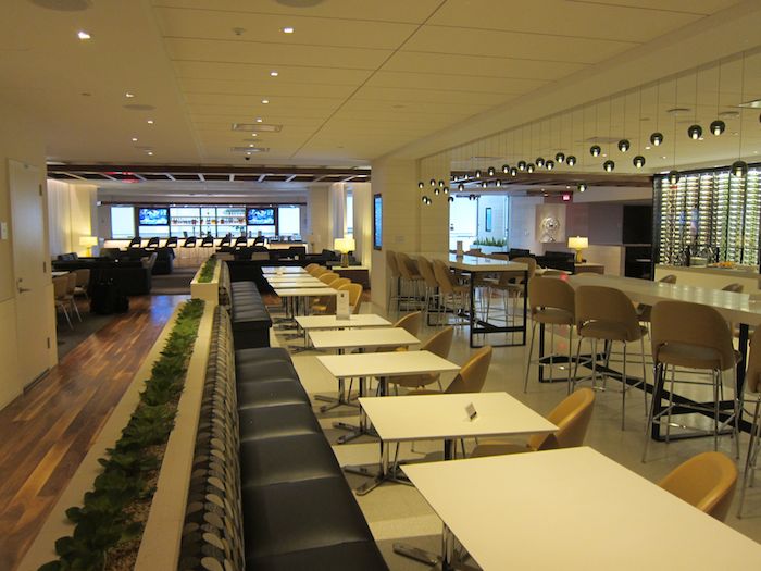 Star-Alliance-Lounge-LAX-10