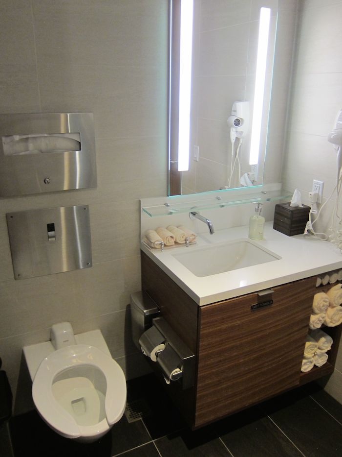 Star-Alliance-Lounge-LAX-26