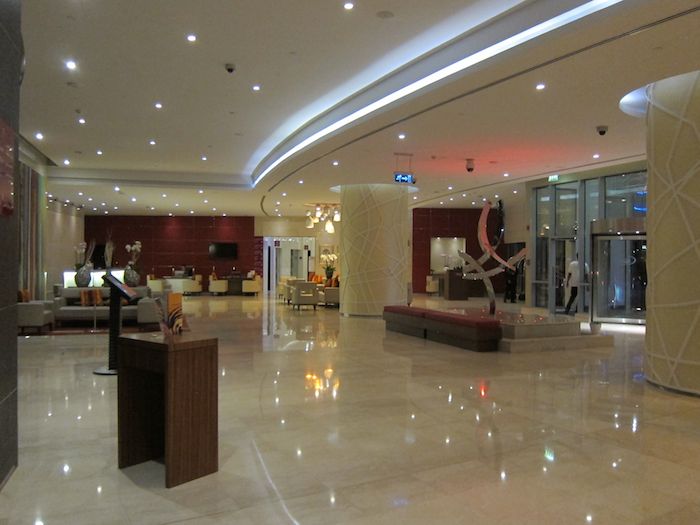 Crowne-Plaza-Doha-02