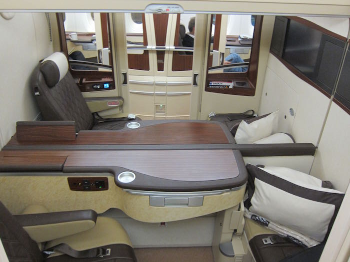 Singapore-A380-Suites-Class-05