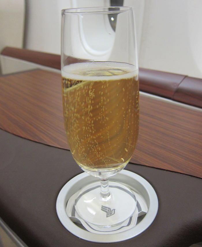 Singapore-A380-Suites-Class-15