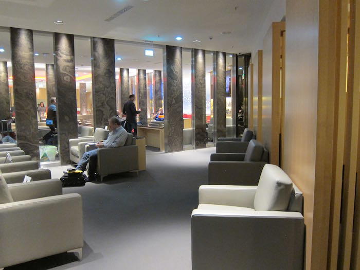 Air-Canada-Lounge-Frankfurt-12