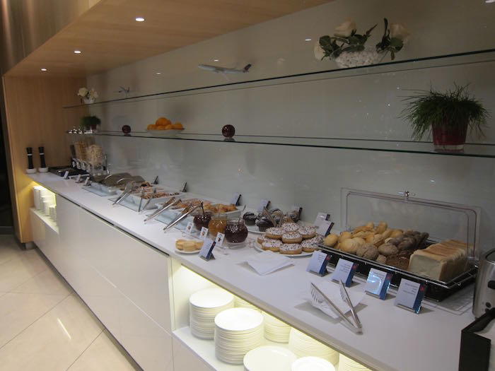 Air-Canada-Lounge-Frankfurt-14